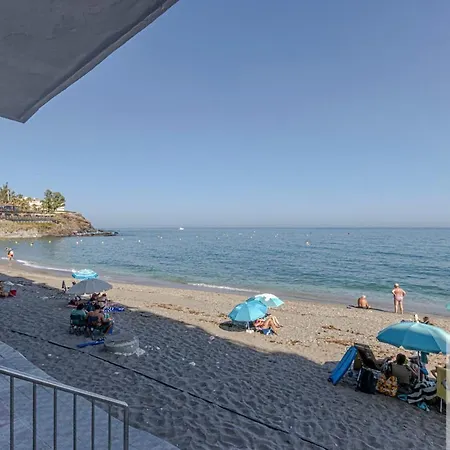 Апартаменты Wonderful Beachfront Бенальмадена