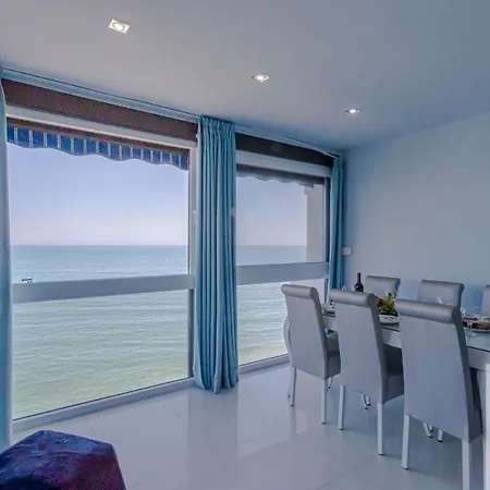 Wonderful Beachfront